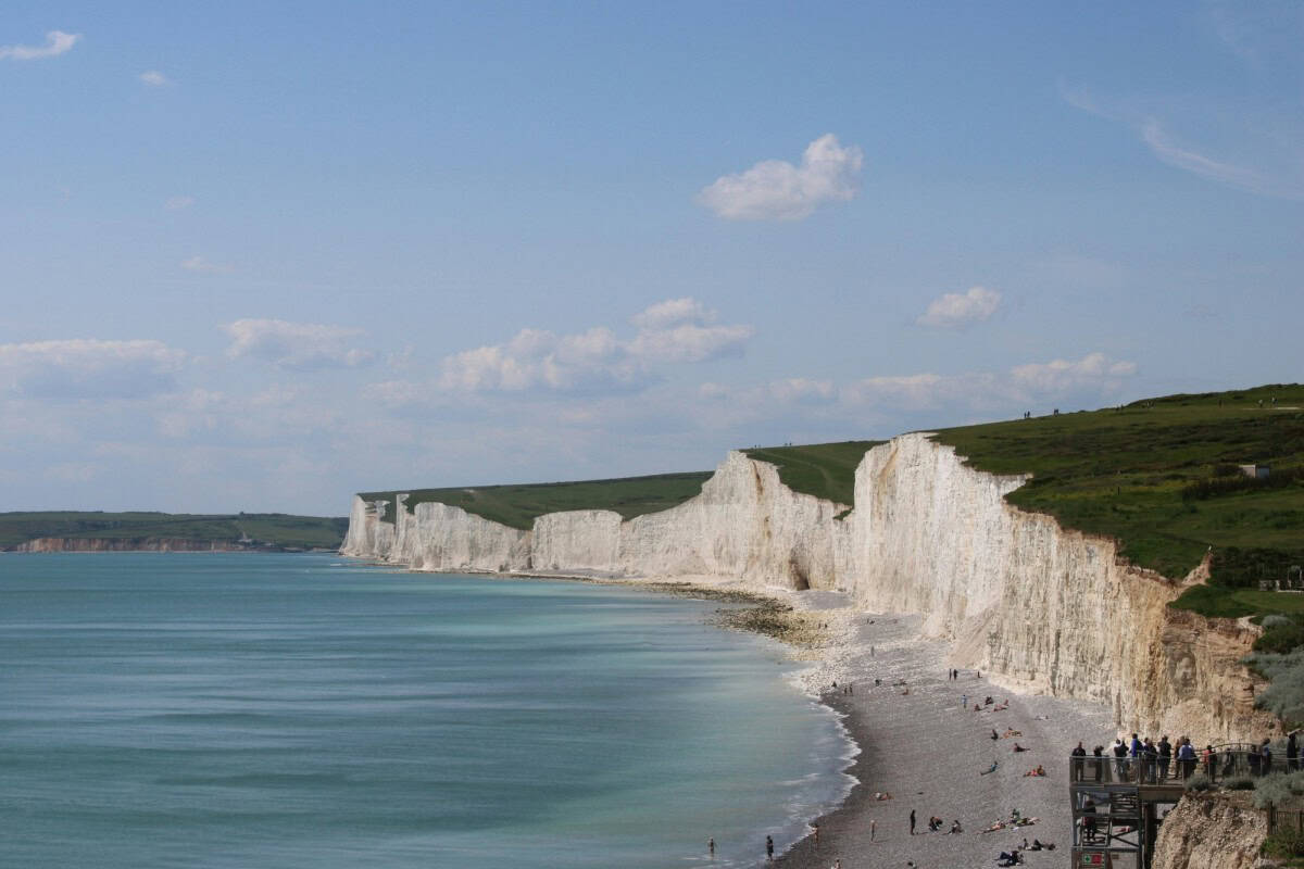 Kent - white cliffs - heather-wang-UrgsGl7iBsk-unsplash - 1200px